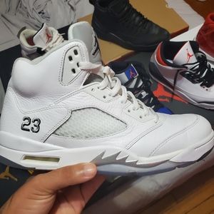 Metallic White 5s